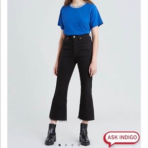 LEVIS RIBCAGE CROP FLARE